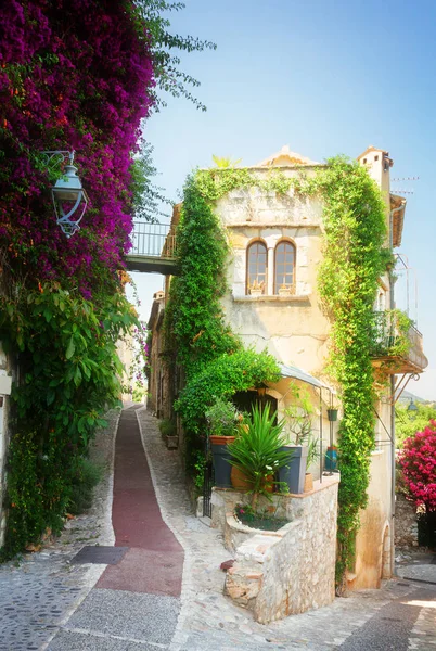 Красивый старый город Прованс — стоковое фото