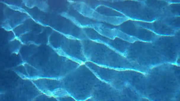 青いプールの水 — ストック動画