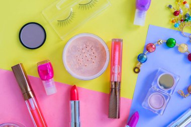 Renkli makyaj sahnesi