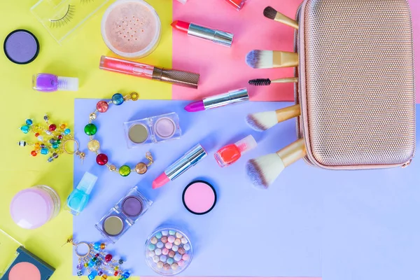 Renkli makyaj sahnesi