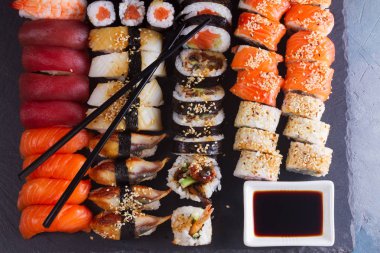 Japon suşi tabağı.