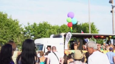 Barcelona'da gurur geçit töreni