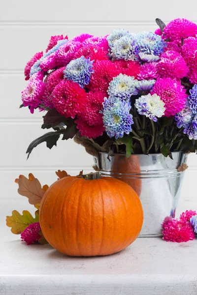 Chrysanthemenblüten im Herbst — Stockfoto