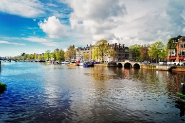 Amstel Kanalı, Amsterdam