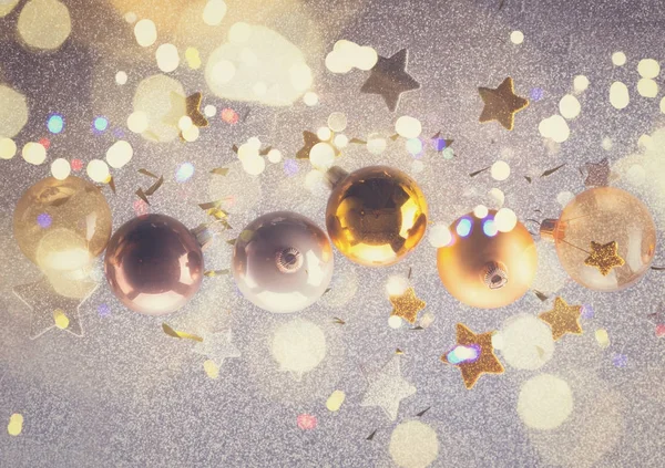 Серебряные и золотые рождественские пузыри — стоковое фото