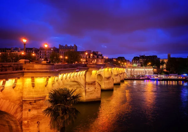 Pont neuf, paris, frankreich — Stockfoto