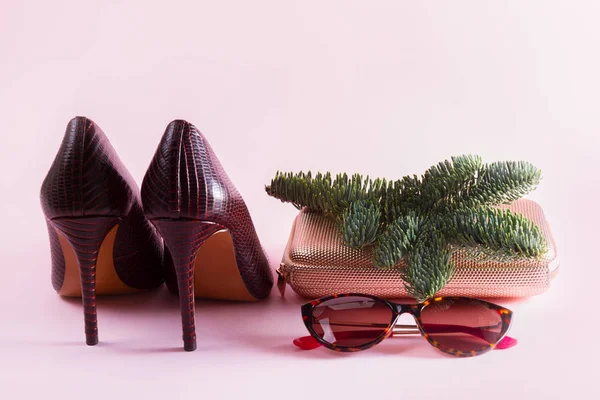 Zapatos de tacón alto para fiesta de Navidad —  Fotos de Stock
