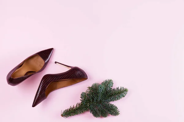 Zapatos de tacón alto para fiesta de Navidad —  Fotos de Stock