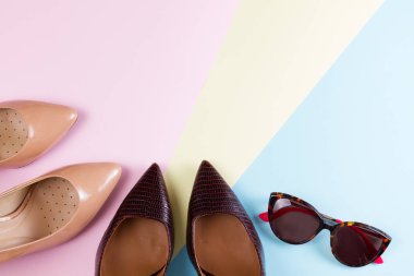 zarif yüksek topuk ayakkabı