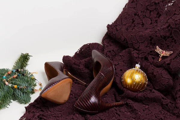 Höjd klackskor för julfest — Stockfoto