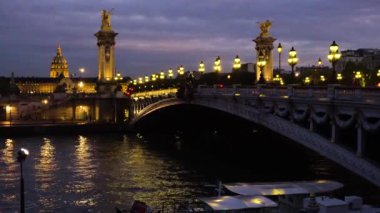 Alexandre Köprüsü III, Paris, Fransa