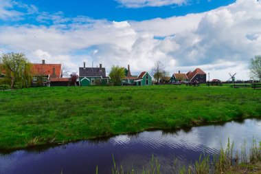 Hollanda rüzgar değirmenleri