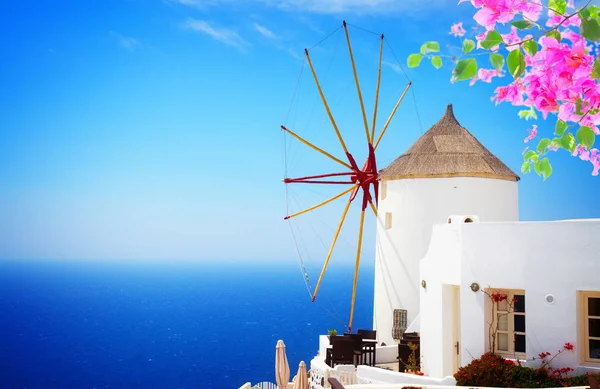 Molen van oia, santorini — Stockfoto