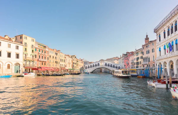 Rialto hídtól, Velence, Olaszország — Stock Fotó