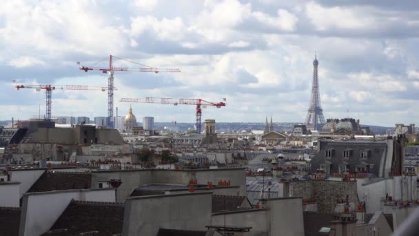 Eiffeltour und Pariser Stadtbild — Stockvideo
