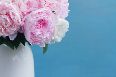 Pembe çiçek arkaplanı