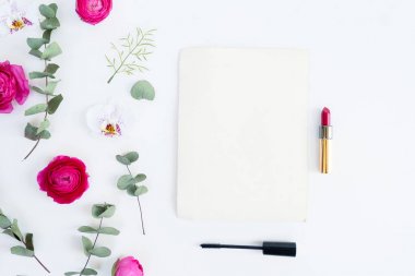 Çiçeklerin düz konumu