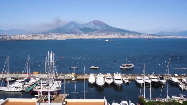 Napoli og Vesuv vulkan, Italia – stockvideo