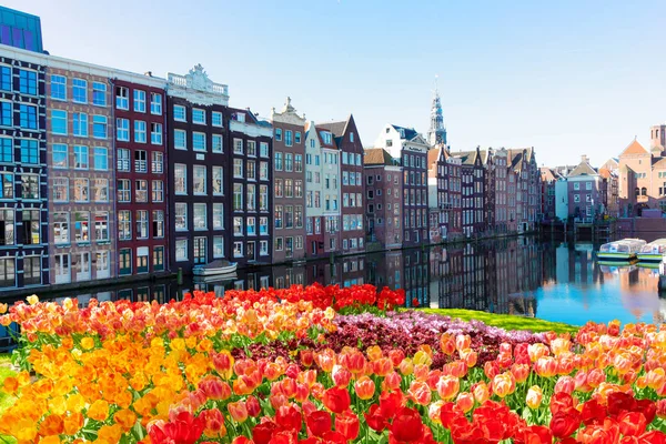 Häuser in Amsterdam, Niederlande — Stockfoto