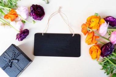 Çiçeklerin düz konumu