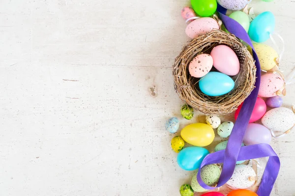 Velikonoční barevná vejce — Stock fotografie