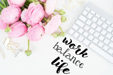 Üst görünüm ev ofis çalışma alanı