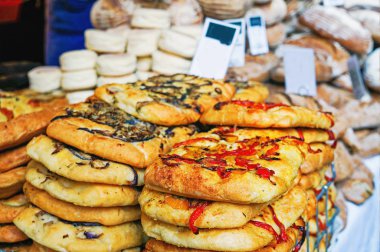 Breadstuff üzerinde atable bir pazarda