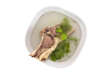 Geleneksel Sibirya kuzu çorbası