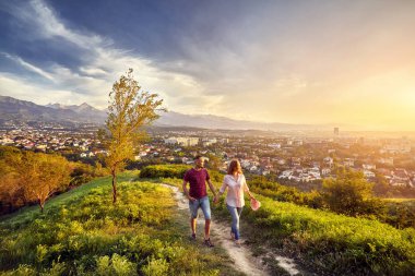 Kaç gün batımı şehir parkında içinde görüntülemek