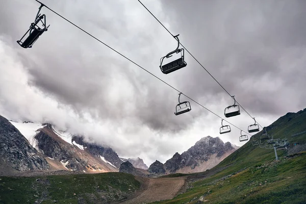 Comprensorio sciistico in montagna — Foto Stock