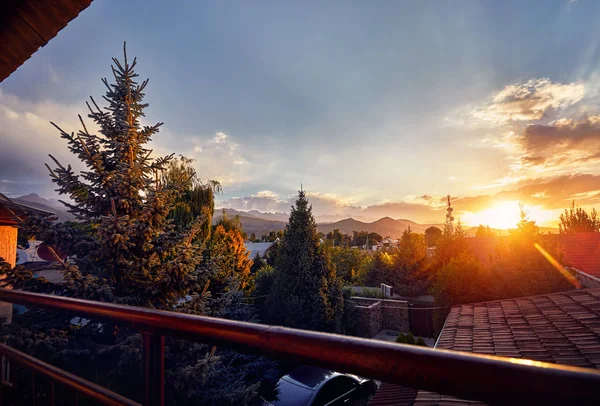 Beautiful sunrise from the balcony — Stock Photo, Image