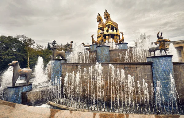 Kolkhida-Brunnen in Kutaisi — Stockfoto