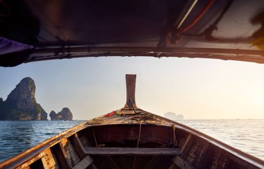 Andaman Denizi'nde tekne