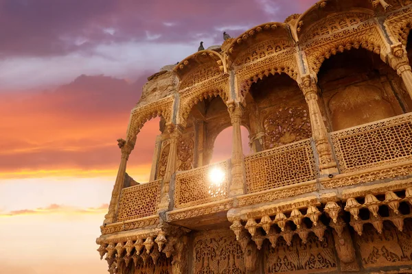 Ciudad de Jaisalmer y al atardecer — Foto de Stock