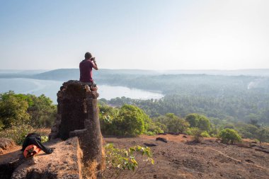 adam almak a fotoğraf içinde Hindistan