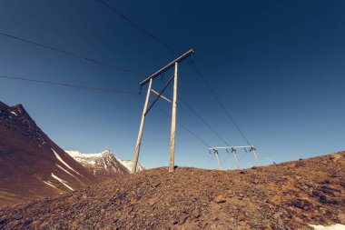 Güç hatları ile İzlanda manzara