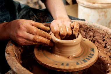 Potter işte. Atölye.
