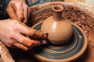 Potter işte. Atölye.