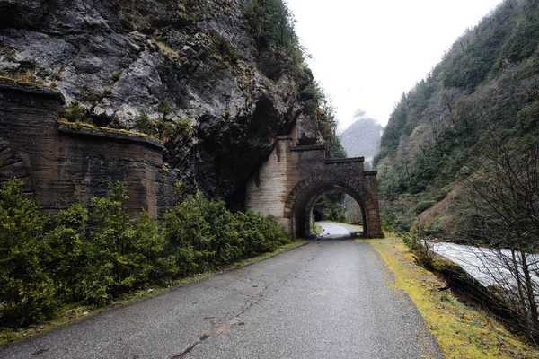 Tunnel in mountain in Abkhazia. — Stock Photo, Image