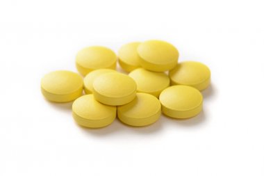 Eczane Tema. Çok renkli izole hap ve kapsül