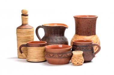 Sağım tekniği içinde seramik sofra. El yapımı.