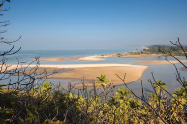 Shiroda plaj Maharashtra, Hindistan devlet. Redi kaleden görüntülemek