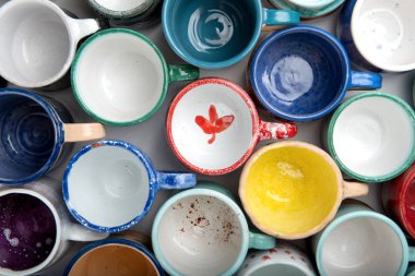 Renkli bardak backgruond. Üstten Görünüm