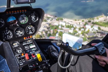 Helikopter uçuş görüntülemek