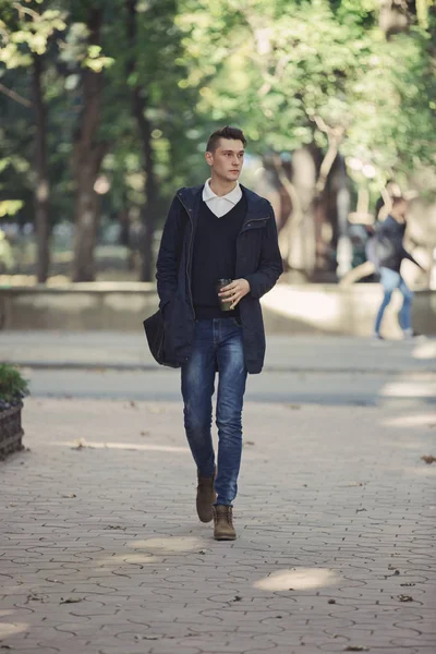 Hipster man walking in the streets — Stock Photo, Image