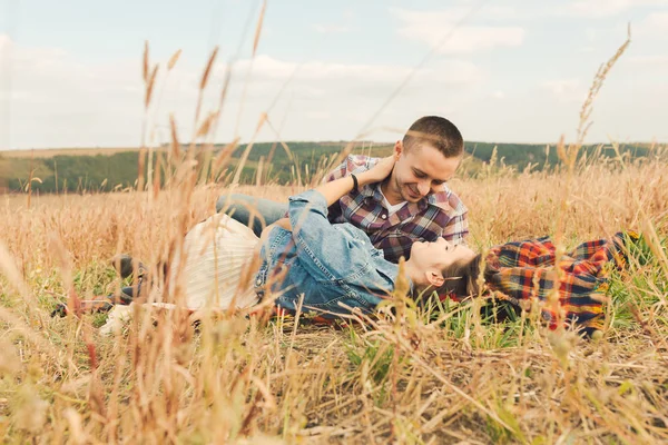 Young modern stylish couple outdoors — Stock Photo, Image