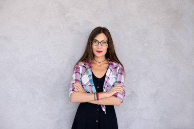 Güzel kız modeli el ile geçti 