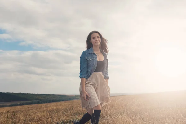 Mladá a hezká holka — Stock fotografie