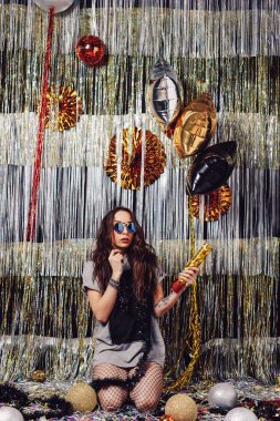 Parti ve konfeti zevk portre kız