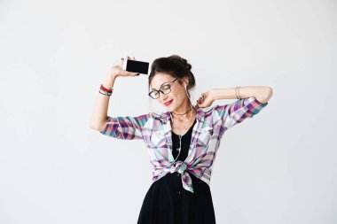 Dans eden kız portre